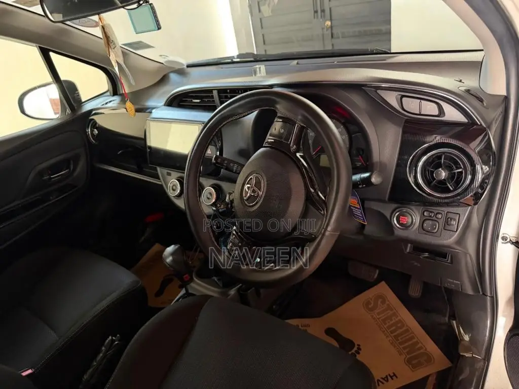 Toyota Vitz 2019 Car (Used)