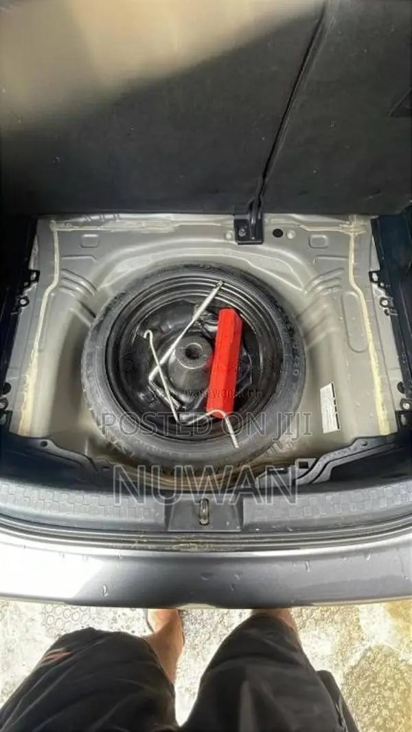 Toyota Aqua 2014 Car (Used)