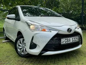 Toyota Vitz 2018 Car (Used)