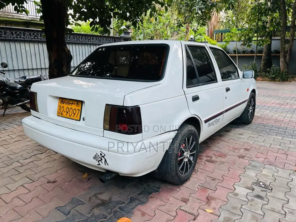 Isuzu Gemini 1990 Car (Used)