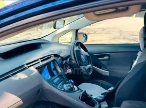 Toyota Prius 2010 Car (Used)