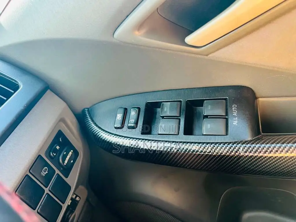 Toyota Prius 2010 Car (Used)