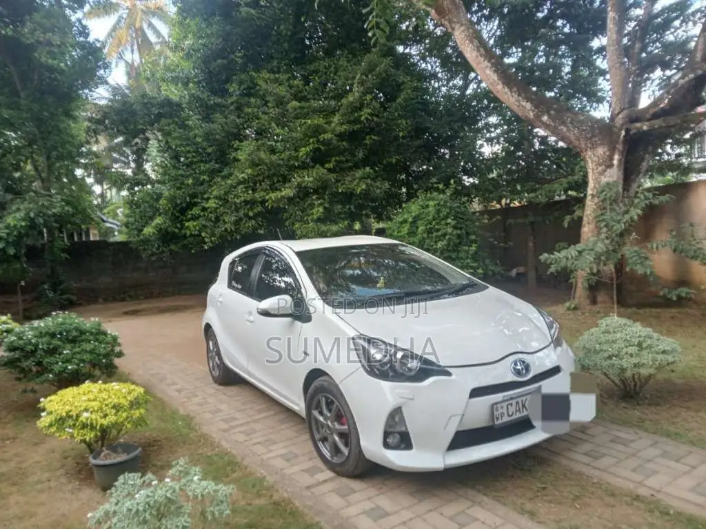 Toyota Aqua G Limited 2015 Car (Used)