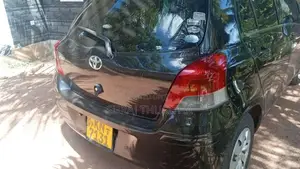 Toyota Vitz 2009 Car (Used)