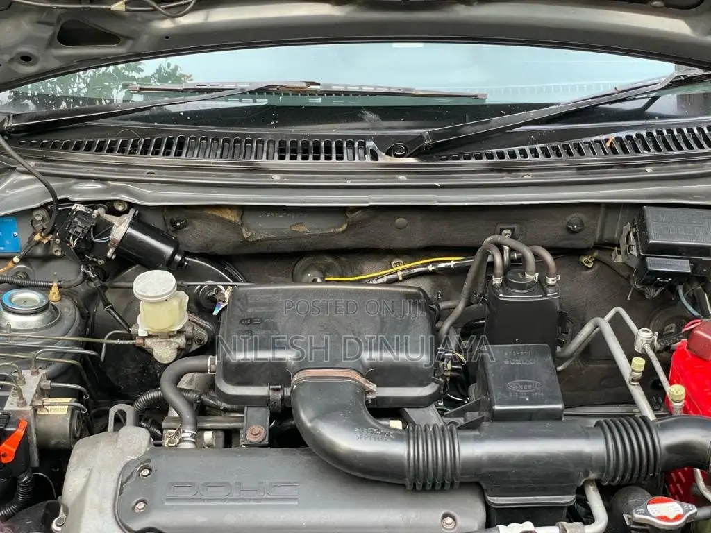 Chevrolet Cruze 2004 Car (Used)