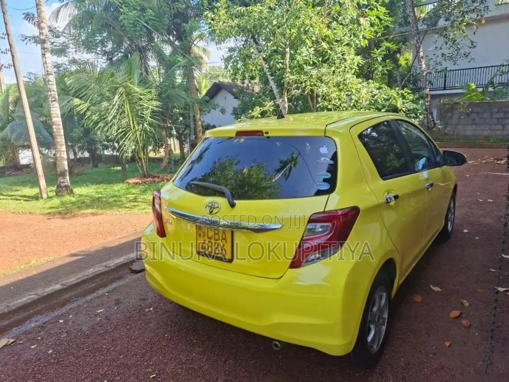 Toyota Vitz 2015 Car (Used)
