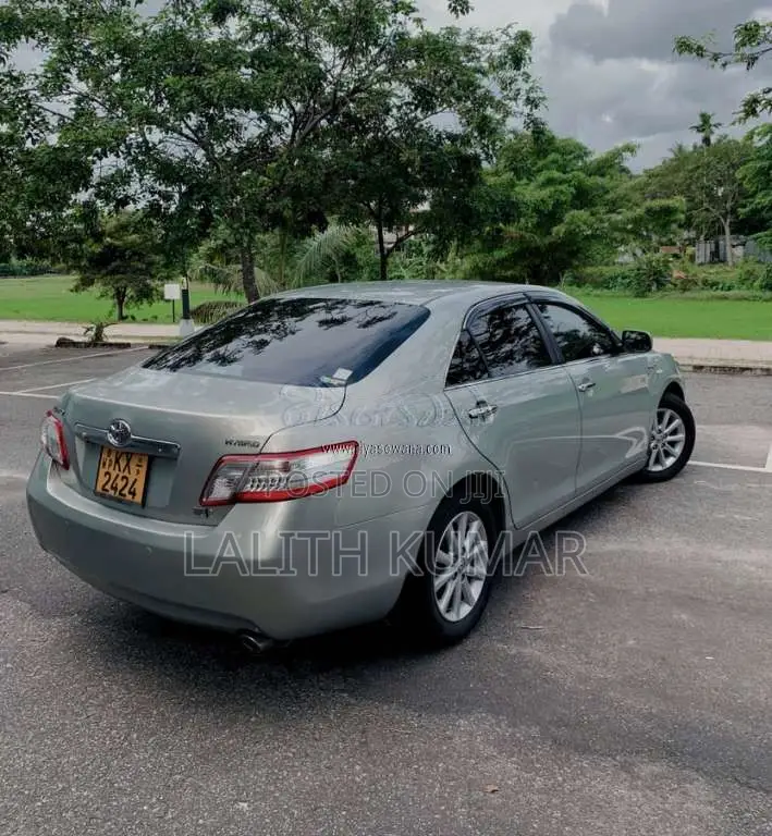 Toyota Camry Hybrid 2011 Car (Used)