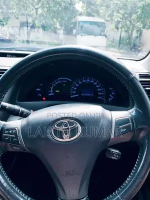 Toyota Camry Hybrid 2011 Car (Used)