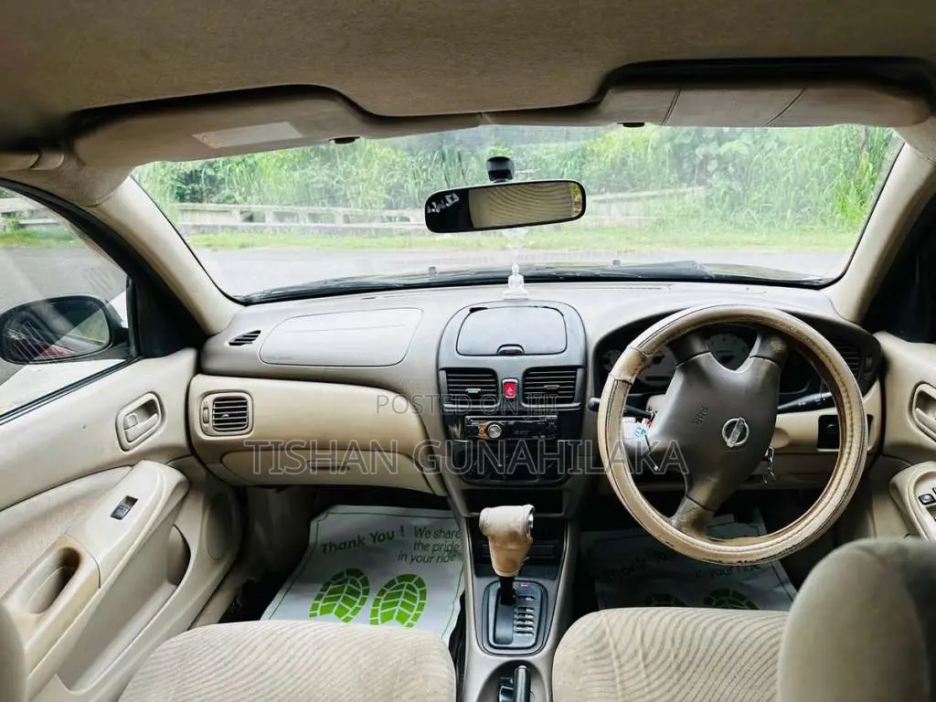 Nissan N16 2005 Car (Used)