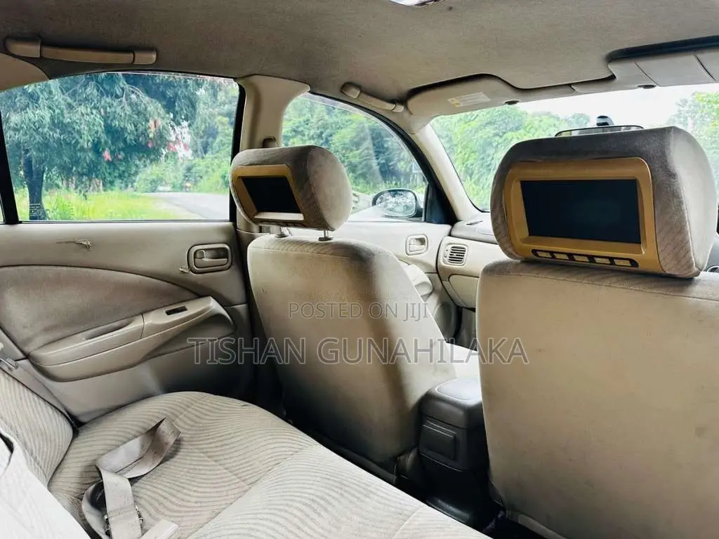 Nissan N16 2005 Car (Used)