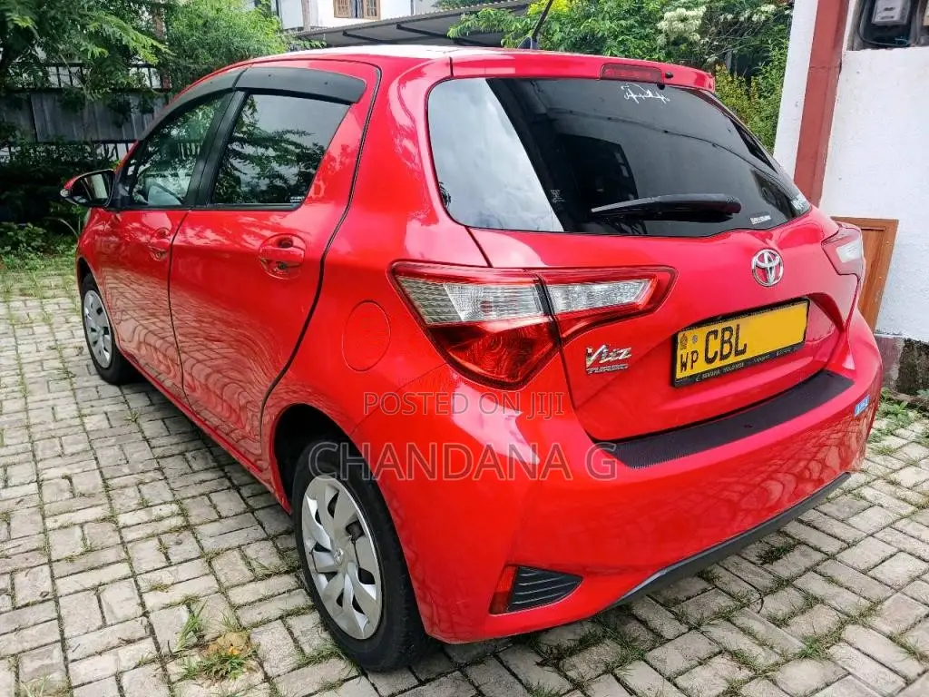 Toyota Vitz 2017 Car (Used)
