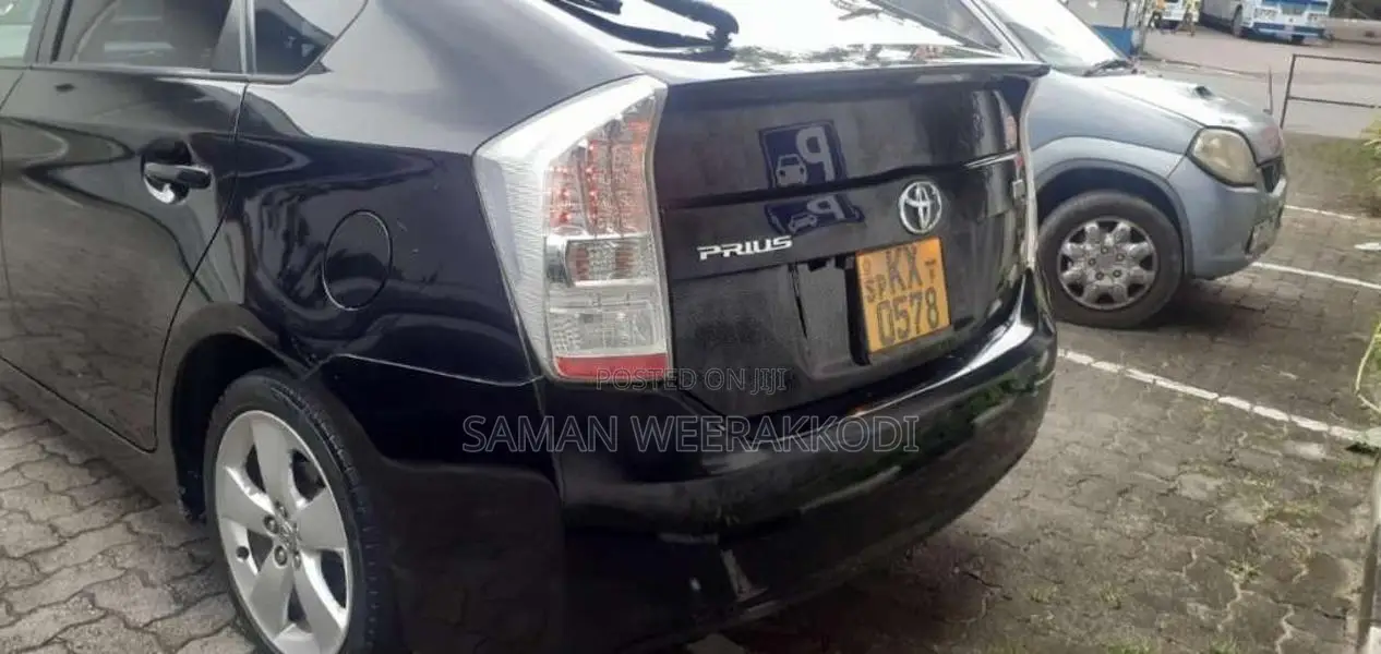 Toyota Prius 2011 Car (Used)