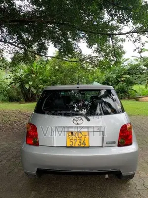 Toyota Ist 2003 Car (Used)