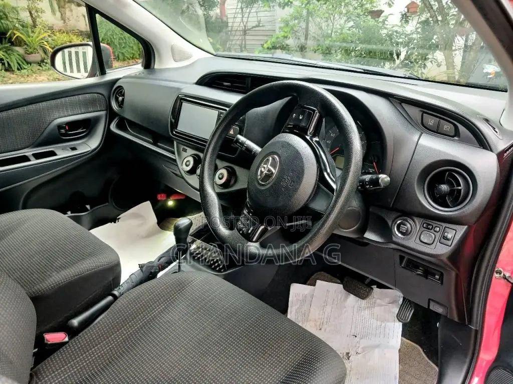 Toyota Vitz 2017 Car (Used)