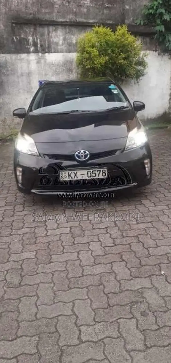 Toyota Prius 2011 Car (Used)