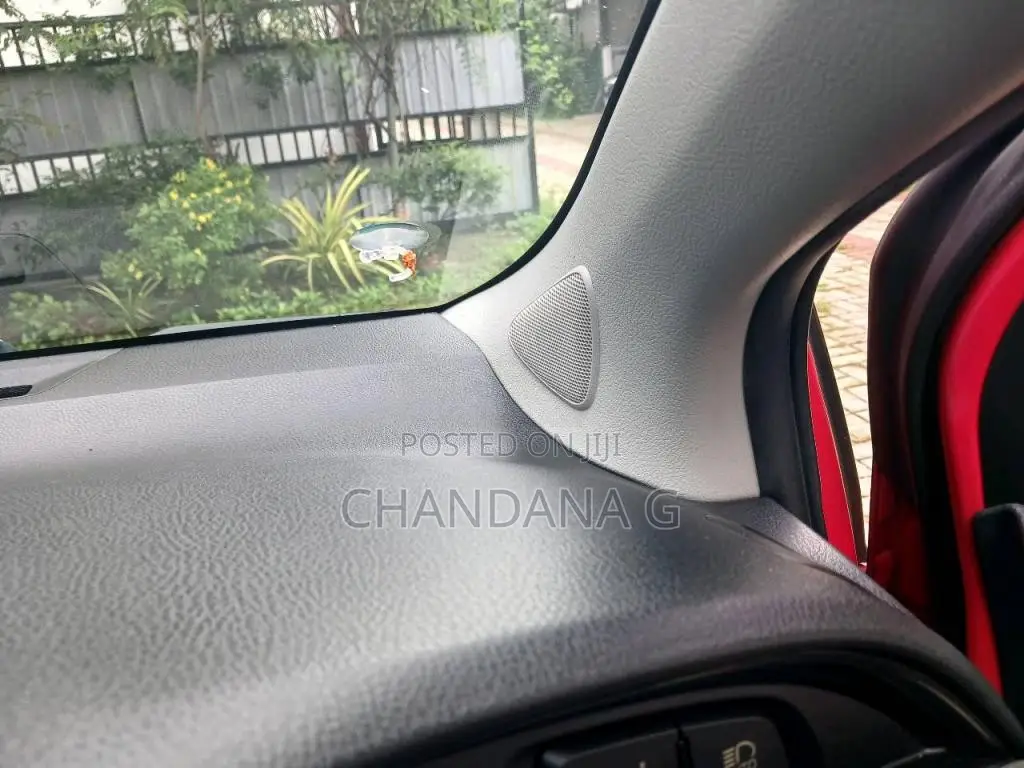 Toyota Vitz 2017 Car (Used)