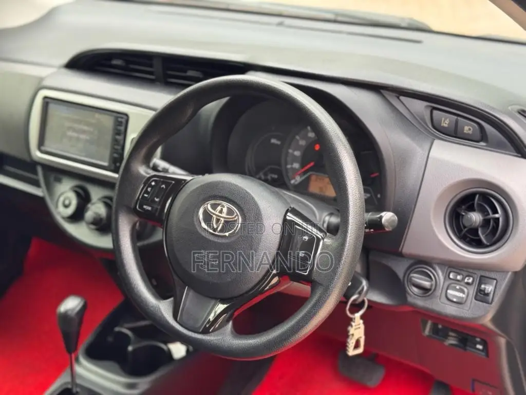 Toyota Vitz Safety Edition 2016 Car (Used)