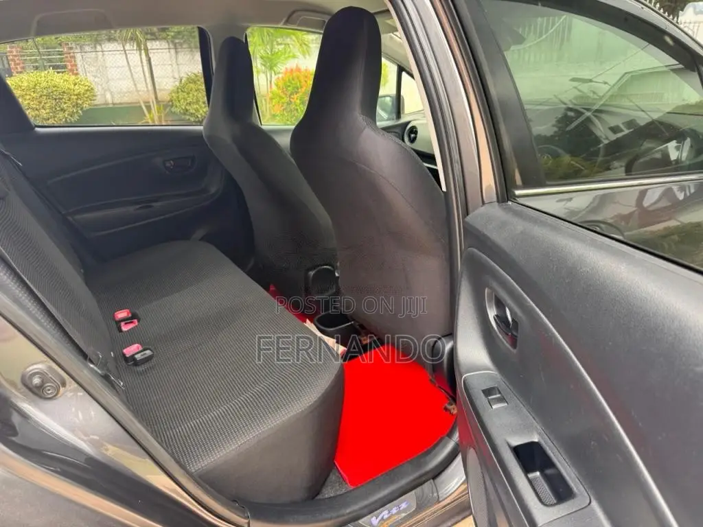 Toyota Vitz Safety Edition 2016 Car (Used)