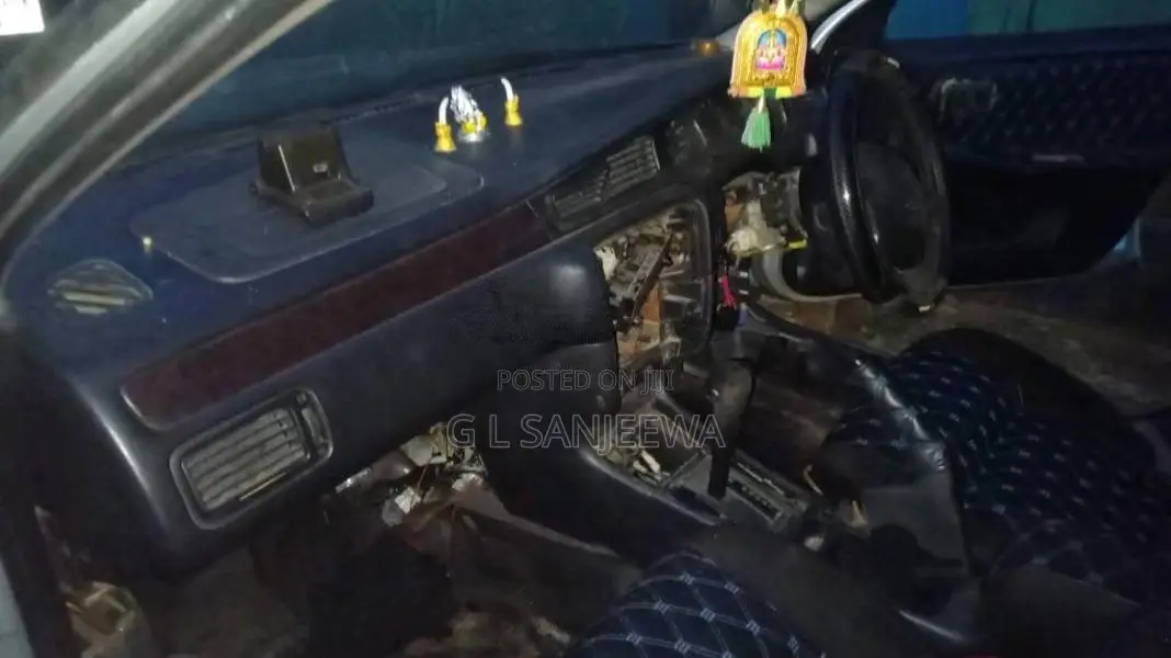 Nissan Su40 1997 Car (Used)