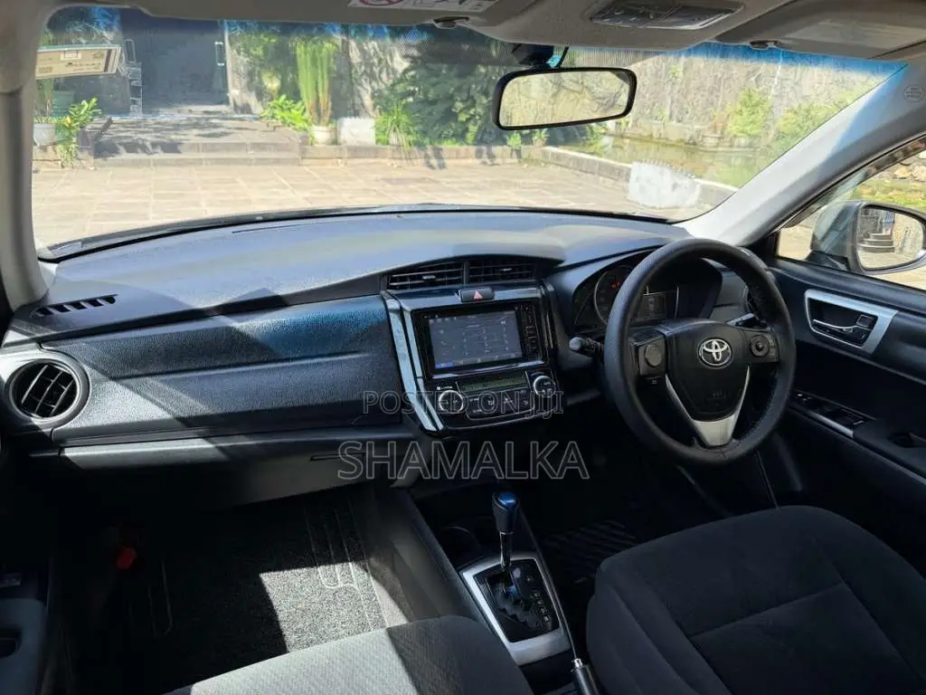 Toyota Axio G Grade 2015 Car (Used)