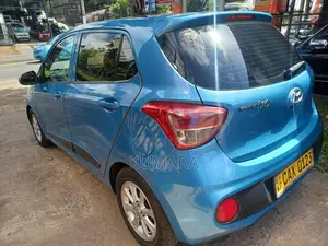 Hyundai Grand I10 2017 Car (Used)