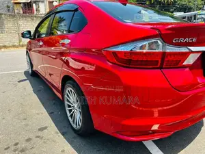 Honda Grace 2015 Car (Used)