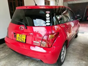 Toyota IST 2003 Car (Used)