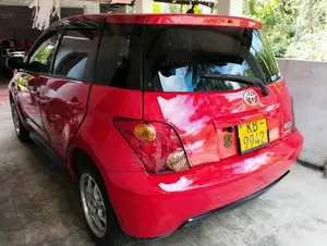 Toyota IST 2003 Car (Used)
