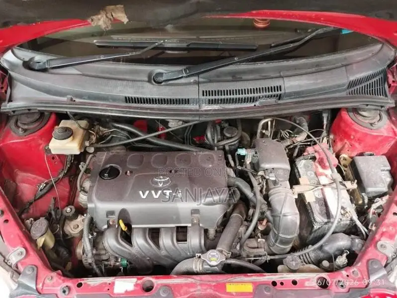 Toyota IST 2003 Car (Used)