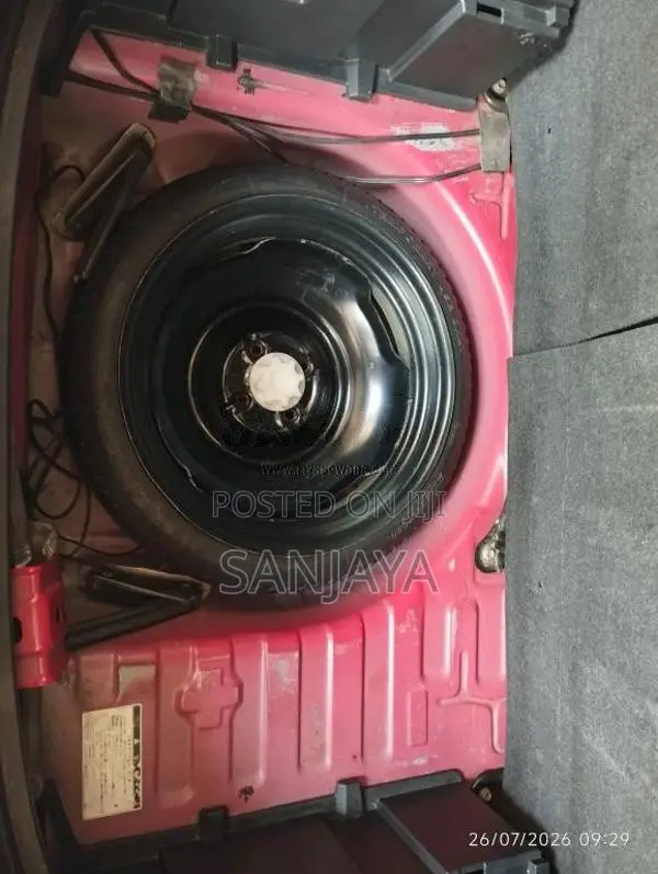 Toyota IST 2003 Car (Used)