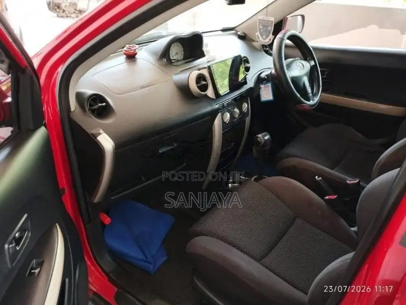 Toyota IST 2003 Car (Used)