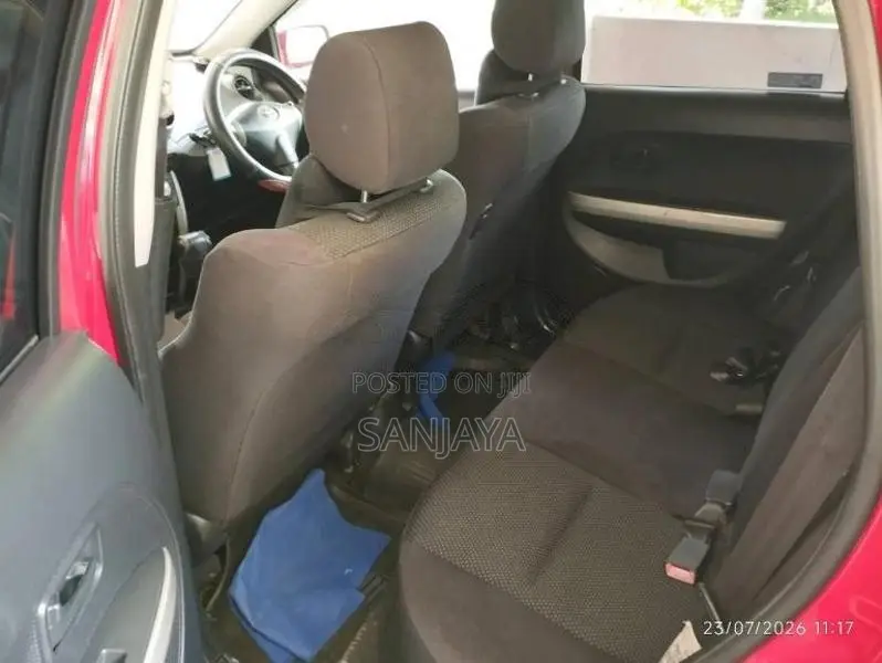 Toyota IST 2003 Car (Used)