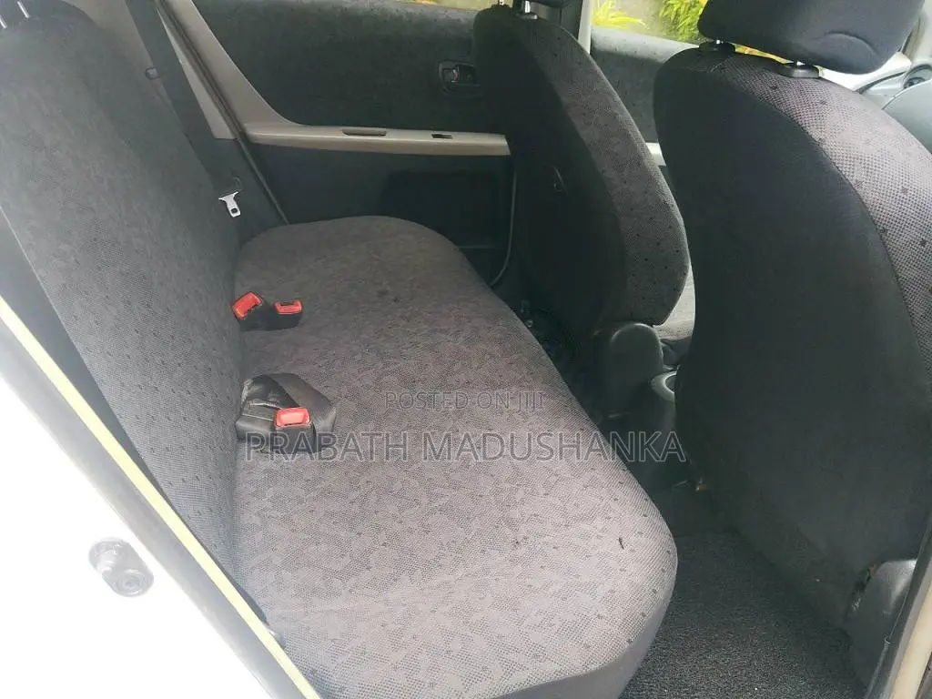 Toyota Vitz 2008 Car (Used)