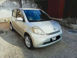 Toyota Passo 2004 Car (Used)