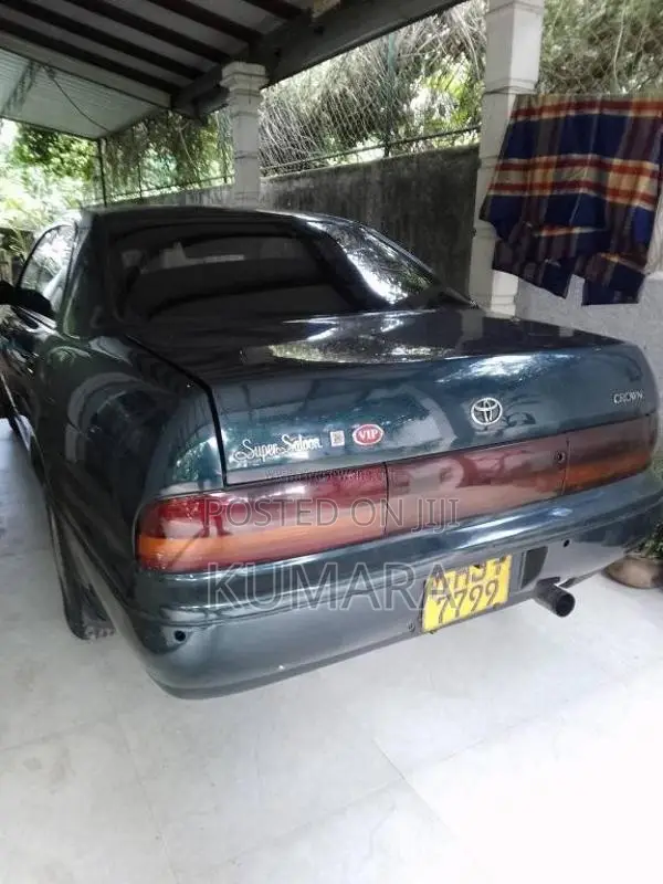 Toyota Crown LS141 2003 Car (Used)