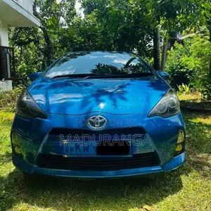Toyota Aqua 2012 Car (Used)