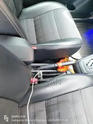 Toyota Axio 2017 Car (Used)