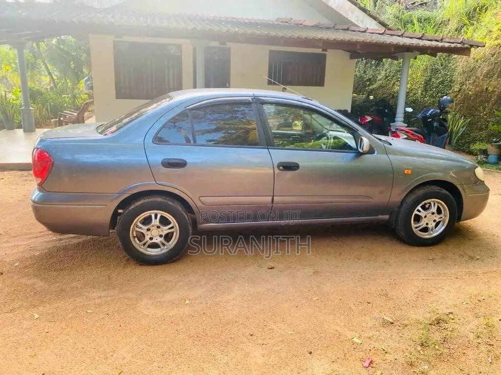 Nissan Sunny 2005 Car (Used)