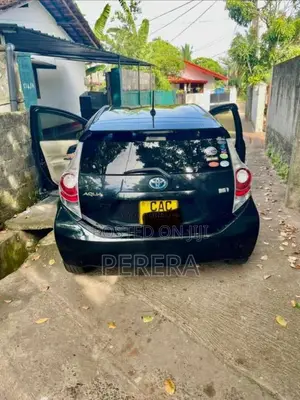 Toyota Aqua 2013 Car (Used)
