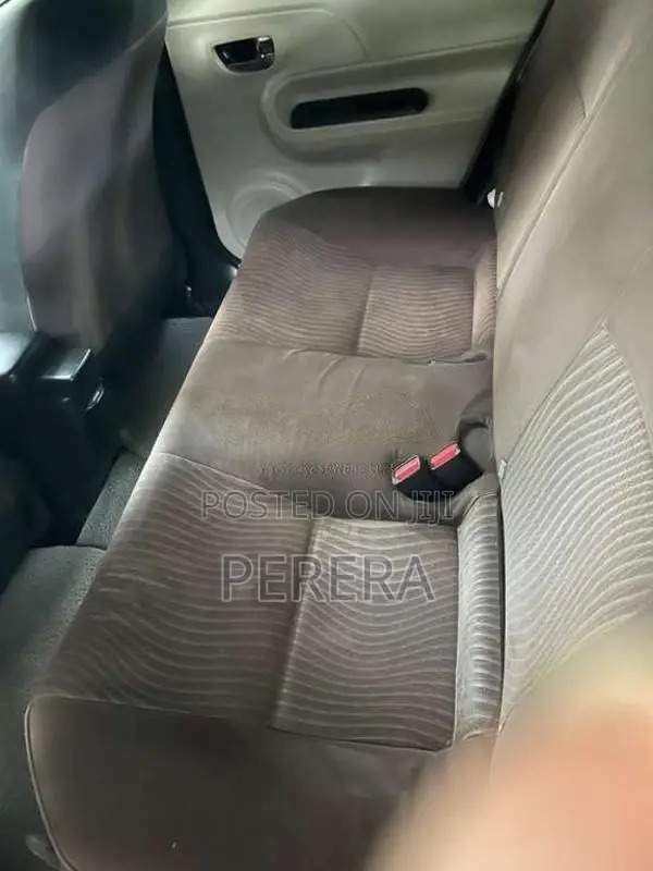 Toyota Aqua 2013 Car (Used)