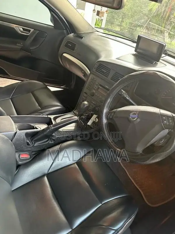 Volvo S60 2003 Car (Used)