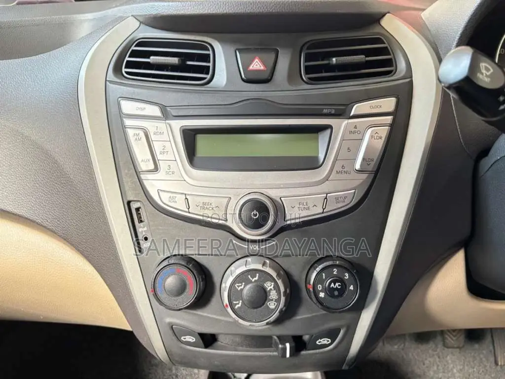 Hyundai Eon Magna 2017 Car (Used)
