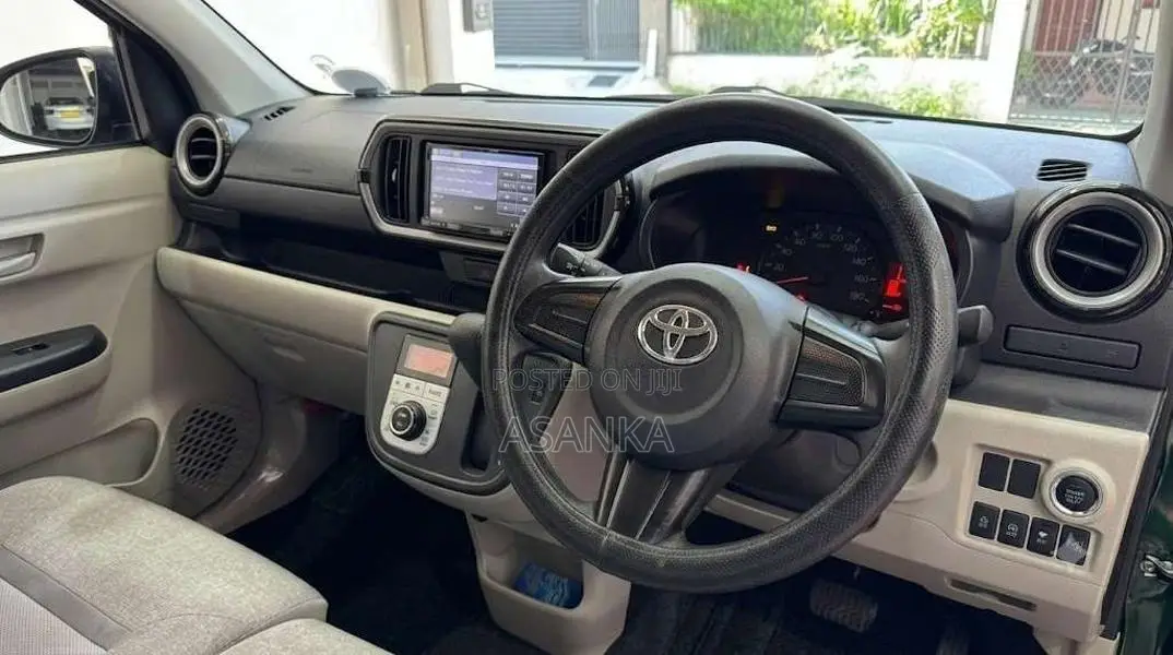 Toyota Passo 2017 Car (Used)