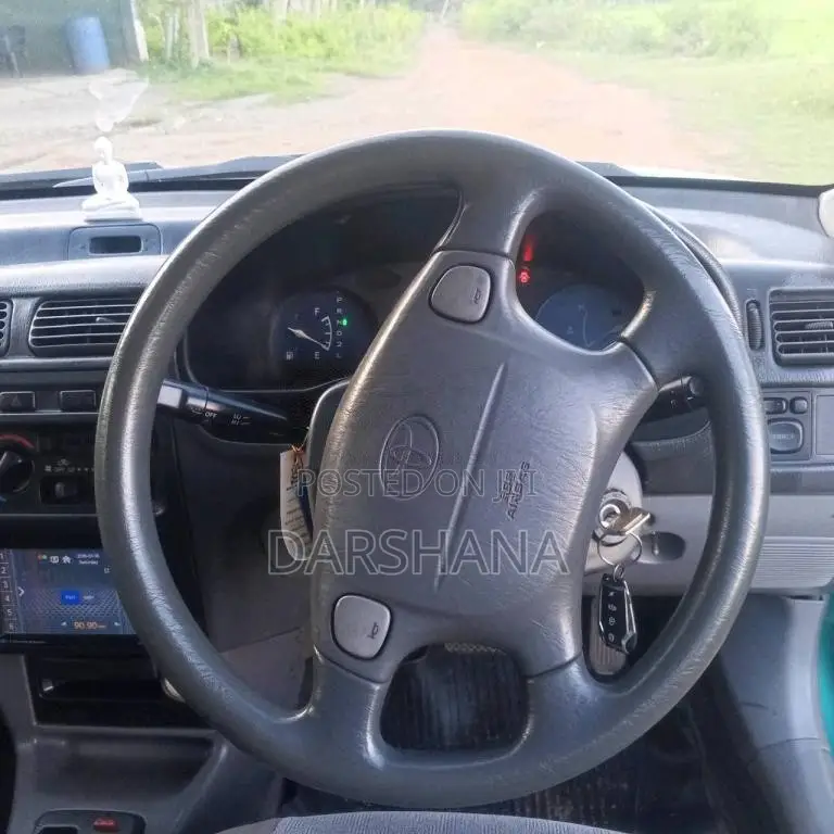 Toyota starlet 2002 Car (Used)