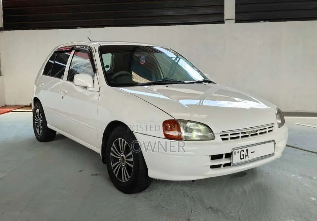 Toyota Starlet 2000 Car (Used)