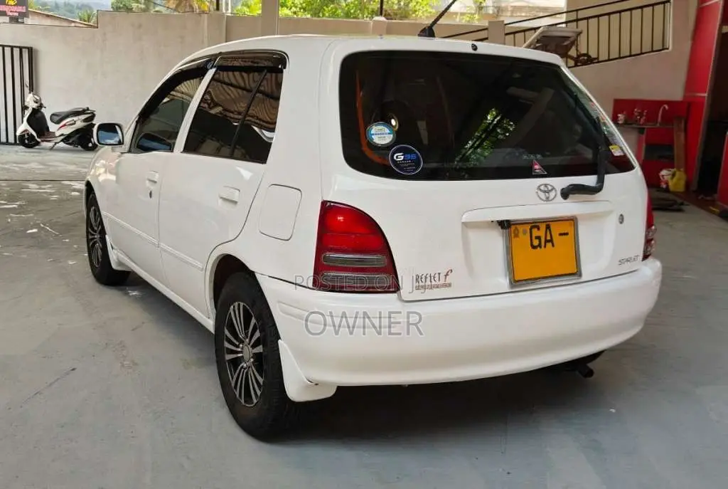 Toyota Starlet 2000 Car (Used)