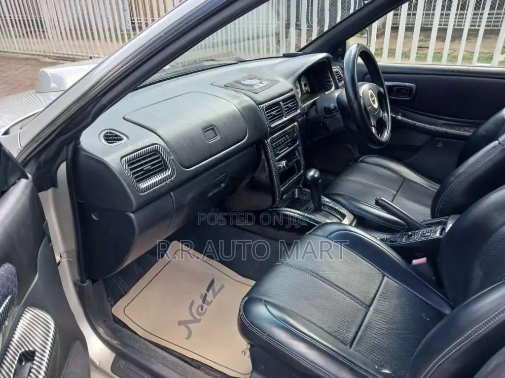 Subaru Impreza 2000 Car (Used)