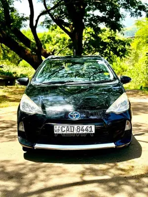 Toyota Aqua 2013 Car (Used)