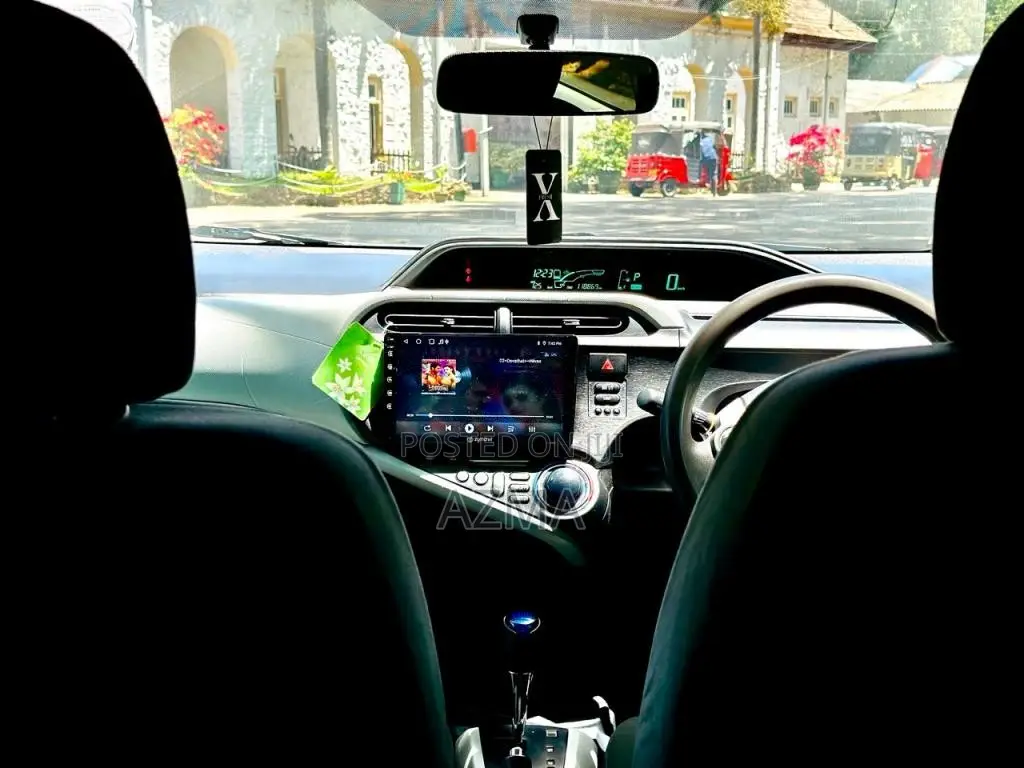 Toyota Aqua 2013 Car (Used)