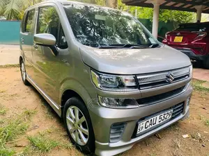 Suzuki Wagon R Fz 2017 Car (Used)